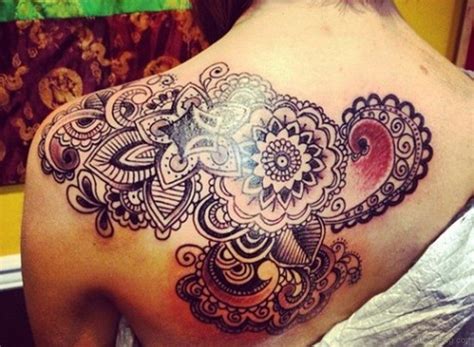 60 Graceful Flowers Tattoos On Upper Back