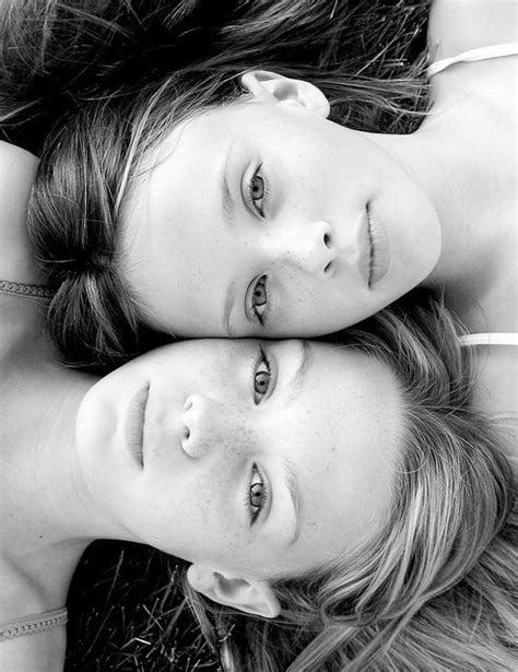 Have Sibling Photography Poses Sister Photography Mother Daughter