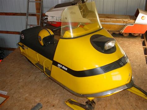 Ski Doo 1970 Tnt 292 With Images Vintage Sled Snowmobile Old Yeller