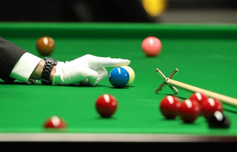 The home of snooker on bbc sport online. Hand In Glove: The Snooker Referees - Snooker Freaks