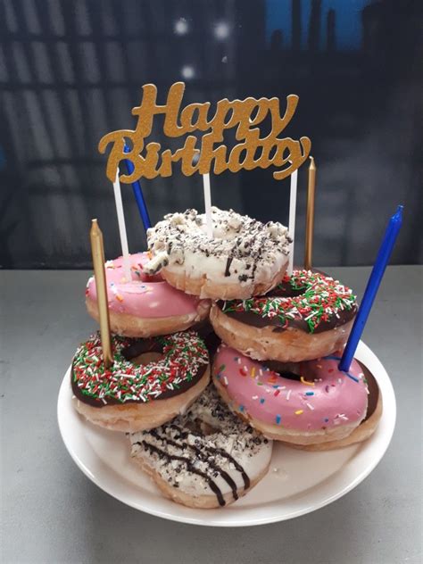 Donut Tower Birthday Cake Pasteles De Donas Recetas De Dulces