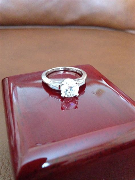 stunning-round-classic-diamond-engagement-ring-with-custom-side
