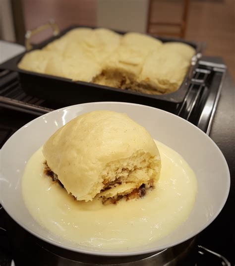 Luftig Und Locker Dampfnudeln Mit Pflaumenmusf Llung Und Vanilleso E