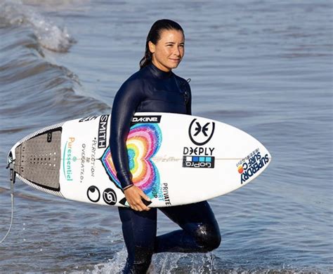 Vidéo Johanne Defay Remporte Le Portugal Pro Of Surfing