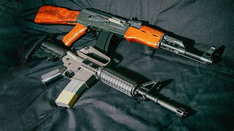 ¿qué Rifle Es Mejor El Ak 47 Ruso O El Ar 15 De Ee Uu Russia Beyond Es