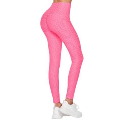 20 Pink Yoga Pants For Girls To Dress Like Models