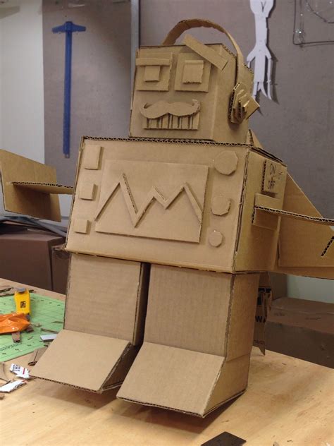 Cardboard robot | Cardboard art, Cardboard robot, Maker ...