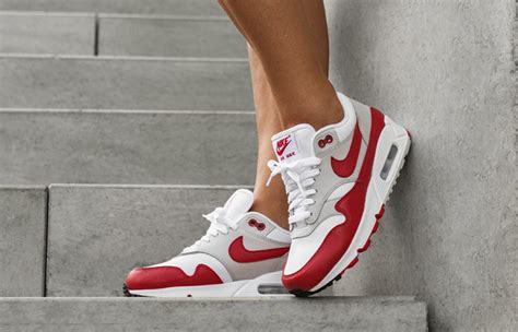 Nike Air Max 901 White Red Womens Aq1273 100 Where To Buy Fastsole