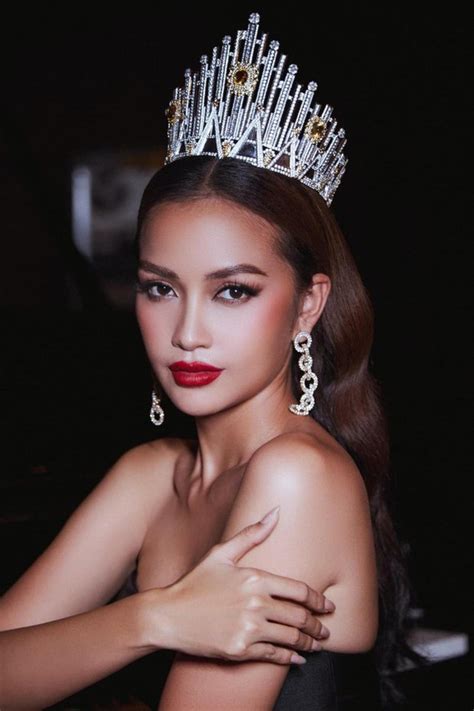 Fan sắc đẹp hụt hẫng vì Hoa hậu Ngọc Châu không thể thi Miss Universe