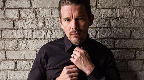 Guests include salma hayek, dr. Ethan Hawke: 'Die Tribute von Panem'-Star Jennifer ...