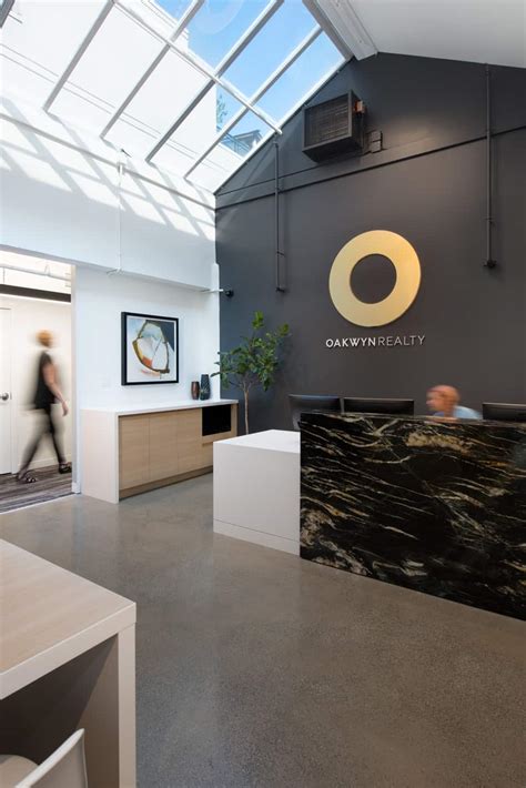 Oakwyn Office Downtown Vancouver Ssdg Interiors Ssdg Interiors Inc