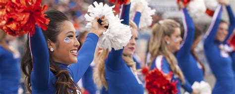 Boise State Cheerleaders Keep Us On Our Toes Boise State College