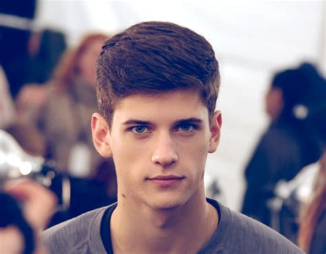 Maybe you would like to learn more about one of these? coiffure homme en brosse - Coupe pour homme