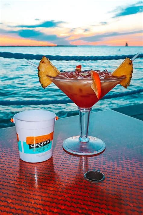 Best Bars In Clearwater Beach And What To Drink At Them