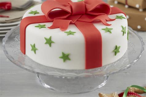 Craft Ideas | Hobbycraft | Christmas cake designs, Christmas cake