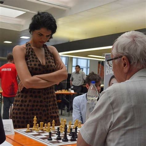 Tania Sachdev Distracting Opponents At A Player Simul During The