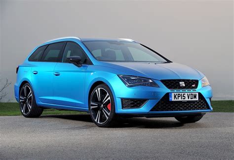 The sporty bucket seats with memory function come in genuine black leather matching the door. SEAT Leon ST Cupra specs & photos - 2015, 2016, 2017, 2018 ...