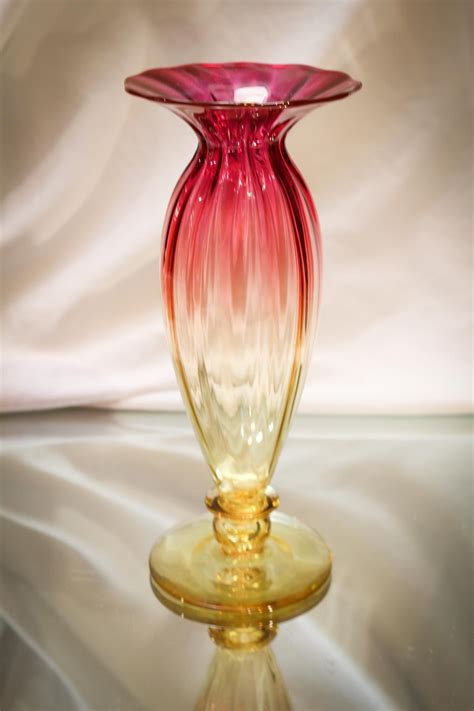 Sngd Libbey Amberina Victorian Glass Vase May 21 2022 Magnum Auctions In Oh