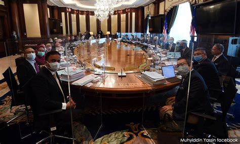 Ciri ciri negara maju biasanya dapat terlihat dari sikap penduduk dari negara tersebut. Elak jadi negara gagal
