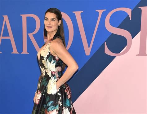 Brooke Shields From Cfda Fashion Awards 2017 Red Carpet Arrivals E News