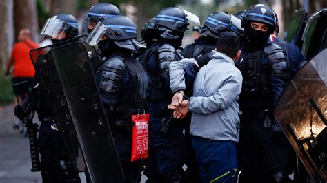 france funnels hundreds arrested in riots through hasty trials the new york times