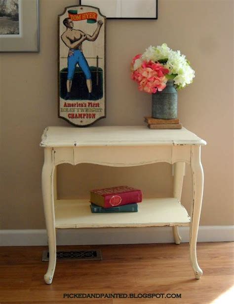 When applying this homemade chalk paint, (hmcp) it had a very gritty texture despite a thorough mixing. baking soda milk paint | Painted side tables, Homemade ...