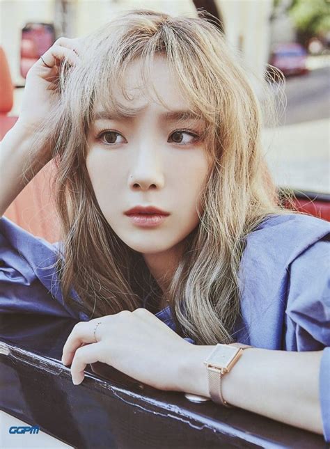 Taeyeon Cosmopolitan October 2019 Sentimental Journey Blonde Asian