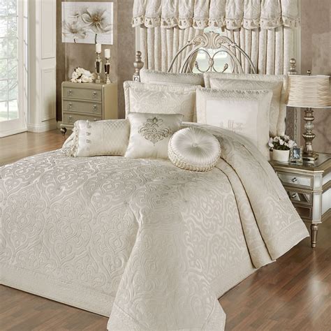Seraphina Ivory Damask Oversized Bedspread Bedding Bed Spreads
