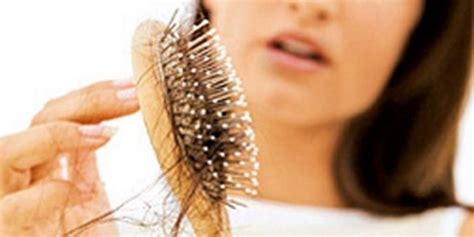 10 Astuces Pour Prévenir La Chute De Cheveux