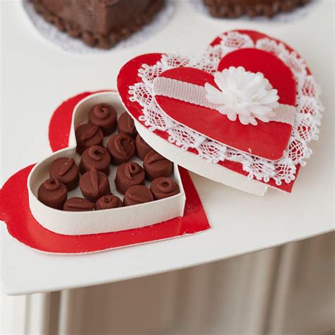 Miniature Heart Shaped T Box With Chocolates Valentines Day