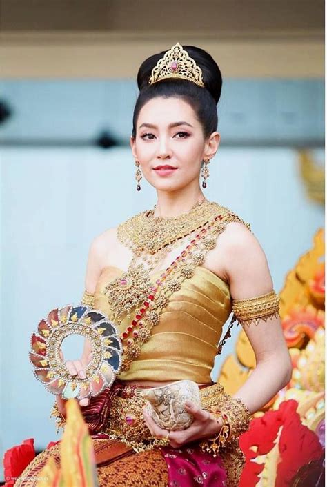 นางสงกรานต์ทุงษะเทวี Thailand ผู้หญิง ชุด ไทย