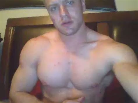 25andfittt Chaturbate A Very Hot Muscled Guy Cum On Cam