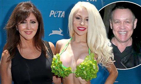 Courtney Stodden S Mom Had Inappropriate Feelings For Doug Hutchison