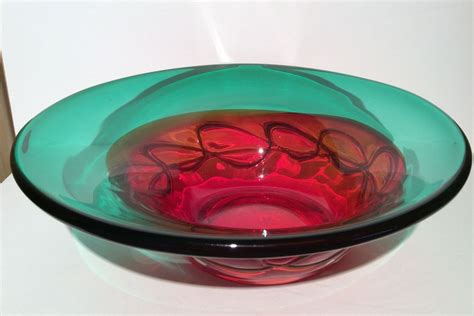large murano glass centerpiece console bowl rare shape and colors red and green glass