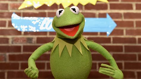 Video Matt Vogel New Voice Behind Kermit The Frog Makes Debut After