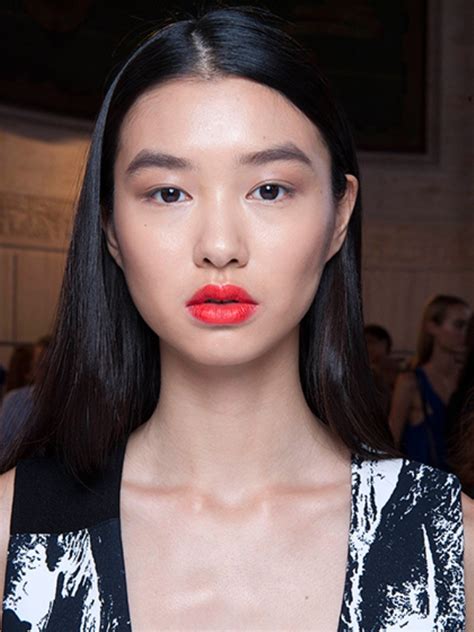 Picture Of Best Beauty Looks From Spring 2016 Runways Youd Love To Try 1