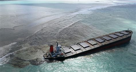 Almost 300 tonnes of oil spilled into malaysian and singaporean waters after two container ships collided in a malaysian port the oil spill has been contained, a local maritime official told afp after tuesday's accident in the busy port of pasir gudang in malaysia's southern state of johor bordering. Oil Spill on Mauritius Coast Causes Environmental Concern