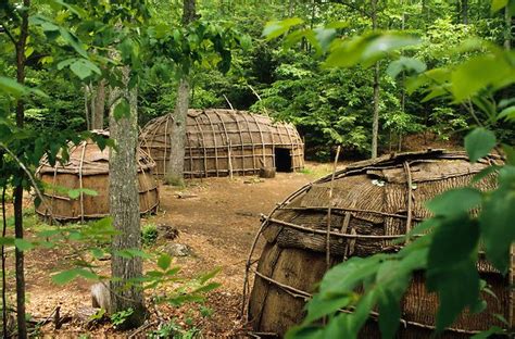 Algonquin Indian Village Traditionally Was Made Of Bark Covered Dwellings Such Algonquin
