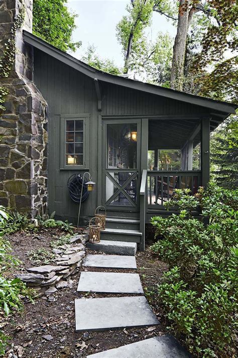 Cabin Exterior Paint Colors Choosing The Perfect Shade For Your Rustic