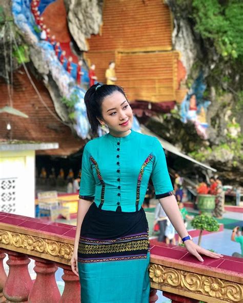 Yu Thandar Tinさんyuthandartin • Instagram写真と動画 Myanmar Traditional
