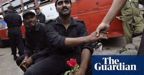 In Pictures Mumbai Mourns After Terror Attacks World News The Guardian
