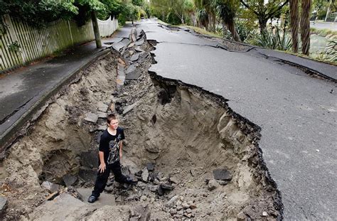 The march 2011 japan earthquake and tsunami overshadowed the christchurch earthquake, which was absolutely devastating in its own right, said jonathan 22 earthquake was the strongest seismic event in a series of aftershocks following the magnitude 7.1 darfield, new zealand quake on sept. New Zealand Earthquake: Search, Rescue, and Repair - The ...