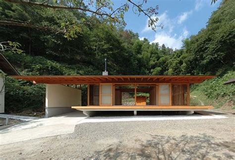Minimalist Japanese House Design In Hiroshima By