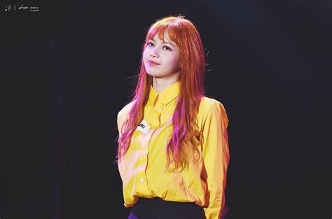 Blackpink Lisas New Hairstyle Is Literally Hotter Than Fire — Koreaboo