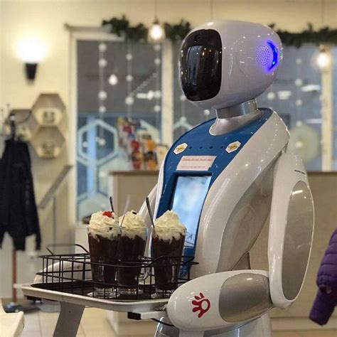 ¿un Camarero Robot En Budapest Androides Sirven Los Pedidos El