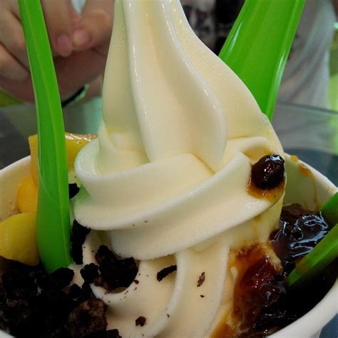 Llaollao is the best frozen yogurt. llaollao (Marina Square) - Singapore | Burpple