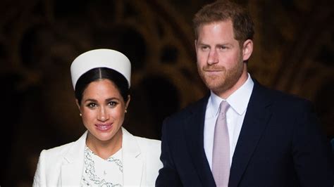 Royals Fans Have A New Theory About The Sex Of Meghan Markle And Prince