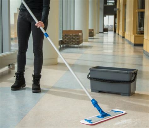 Top 10 Best Flat Mops For Home And Office Review And Guide In 2022
