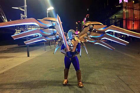 This League Of Legends Cosplay Suit Has App Controlled Motorized Wings