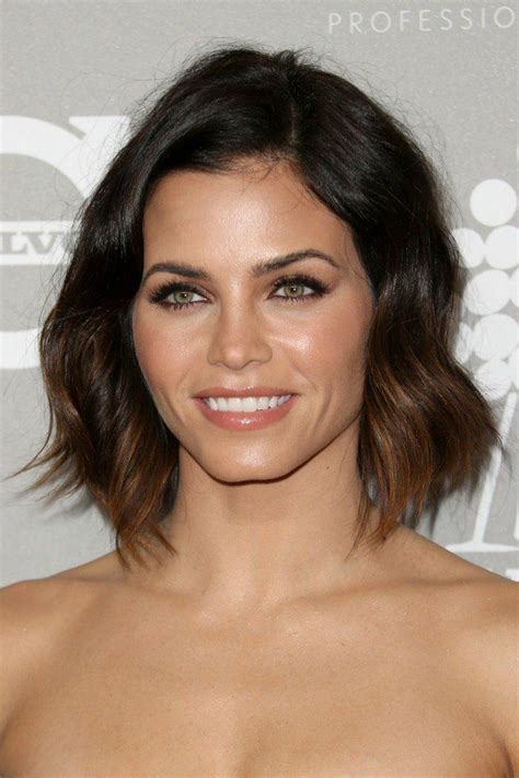 20 Hairstyles For Short Hair You Will Want To Show Your Stylist Mom